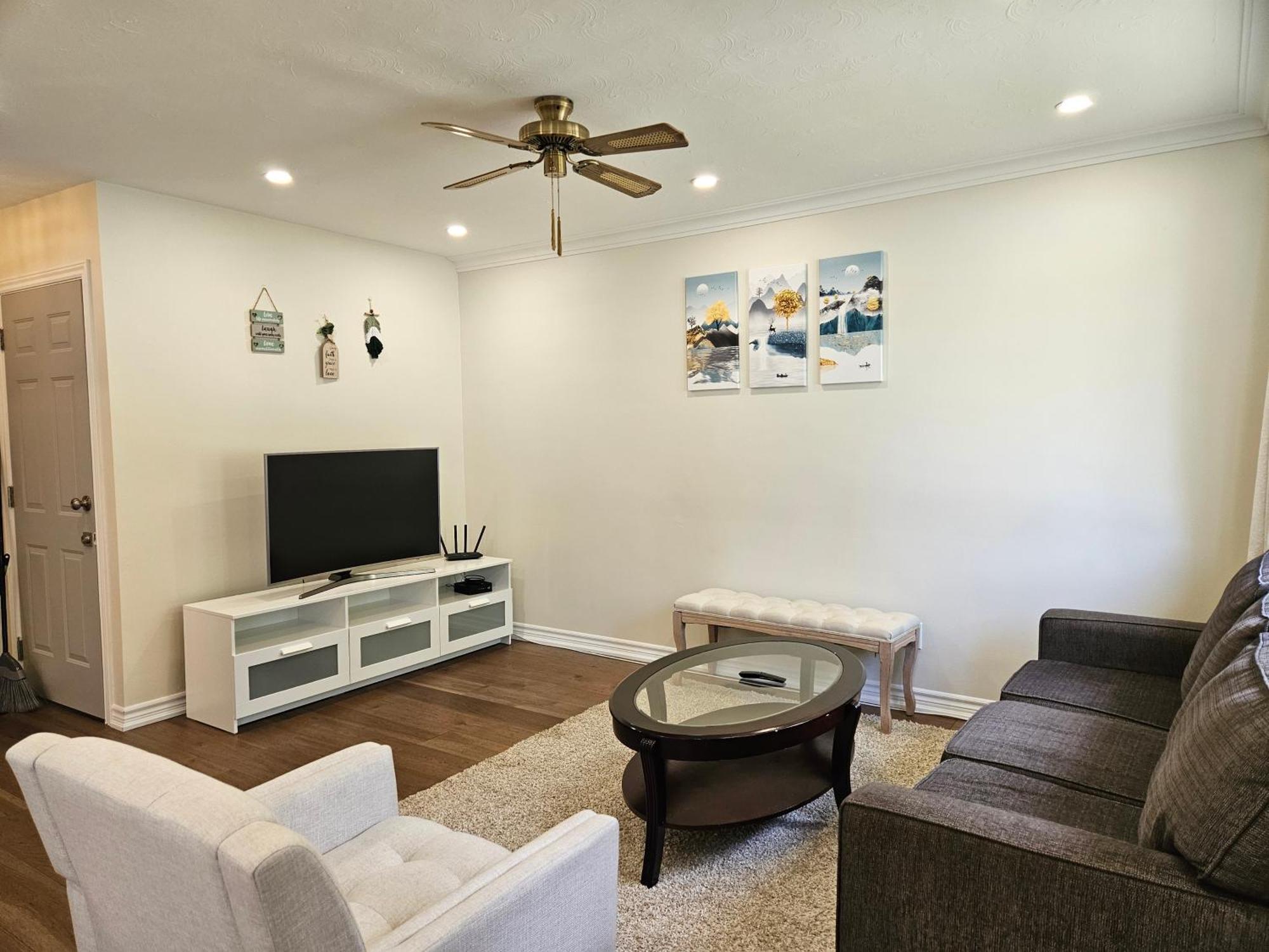 Newly-Renovated 3Br House, 12 Minutes To Airport Διαμέρισμα Τορόντο Εξωτερικό φωτογραφία