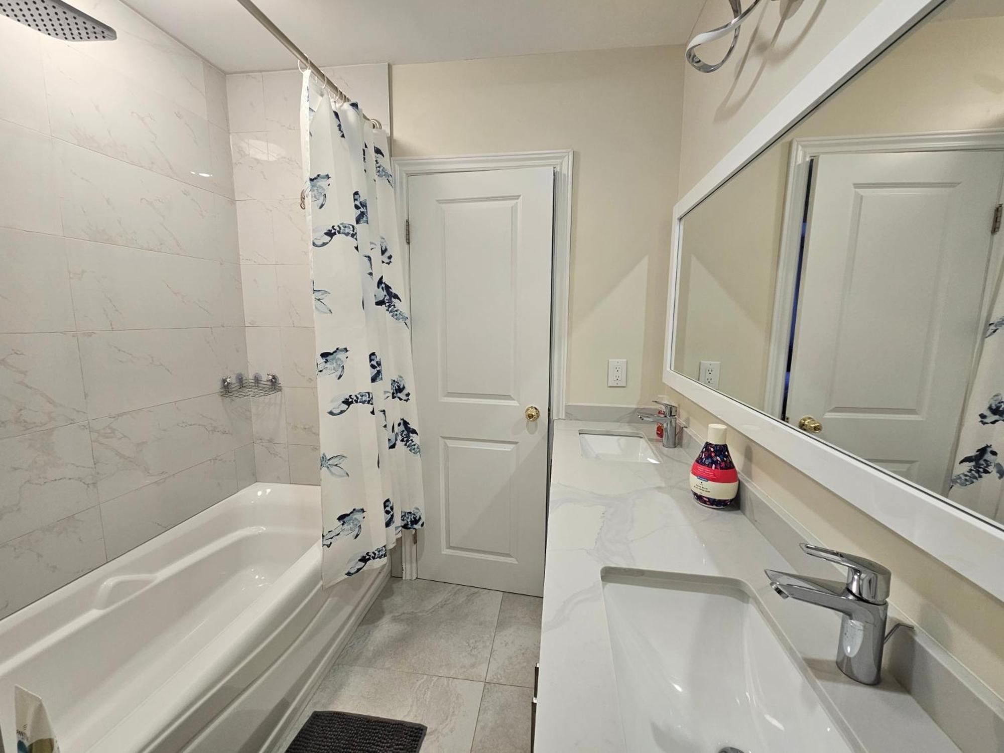 Newly-Renovated 3Br House, 12 Minutes To Airport Διαμέρισμα Τορόντο Εξωτερικό φωτογραφία